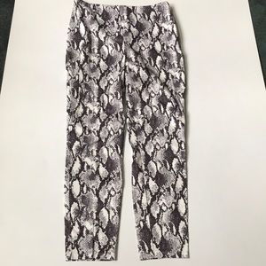 Size 9 Vylette snakeskin gray, black and white pants